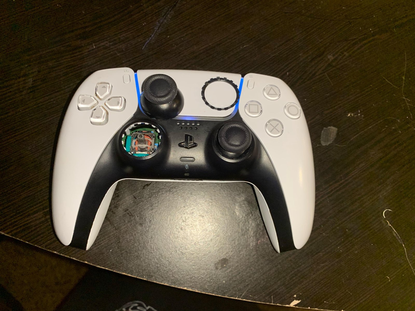 Manette PS5 DualSense avant réparation
