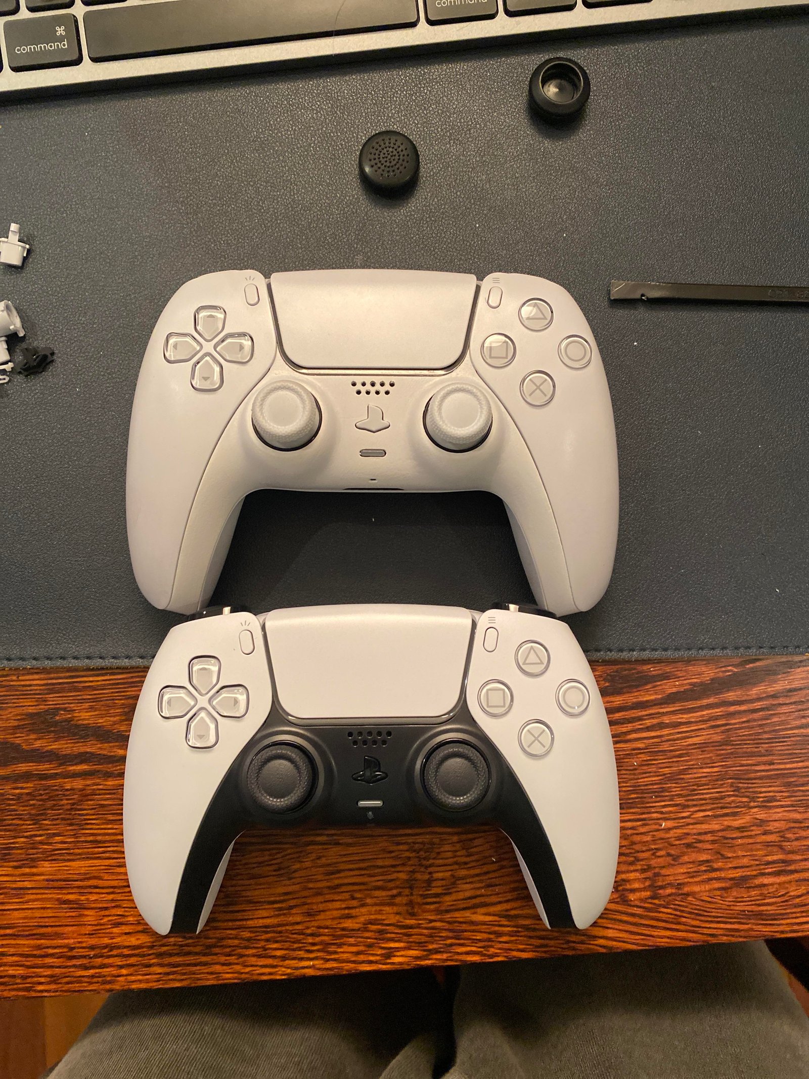 Manette PS5 DualSense après réparation